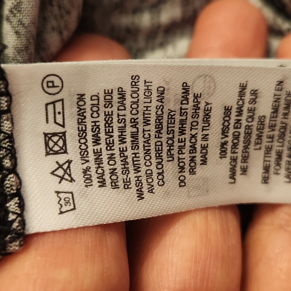 NWOT French Connection Women Brown/Black Ikat Pattern V-Neck Jersey Dress Size 4 - Picture 12 of 13